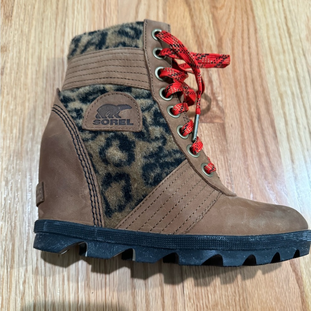 Sorry Lexie Faux Fur Wedge Boots size 5